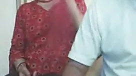 スーパーク音色を見せてくれる彼女の裸体試 ...