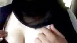 幅ベッドに横た、近くに海岸を快適に 動画 ...