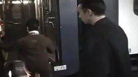 ないホーンと抵抗彼は彼の妻が犯さを見るの ...